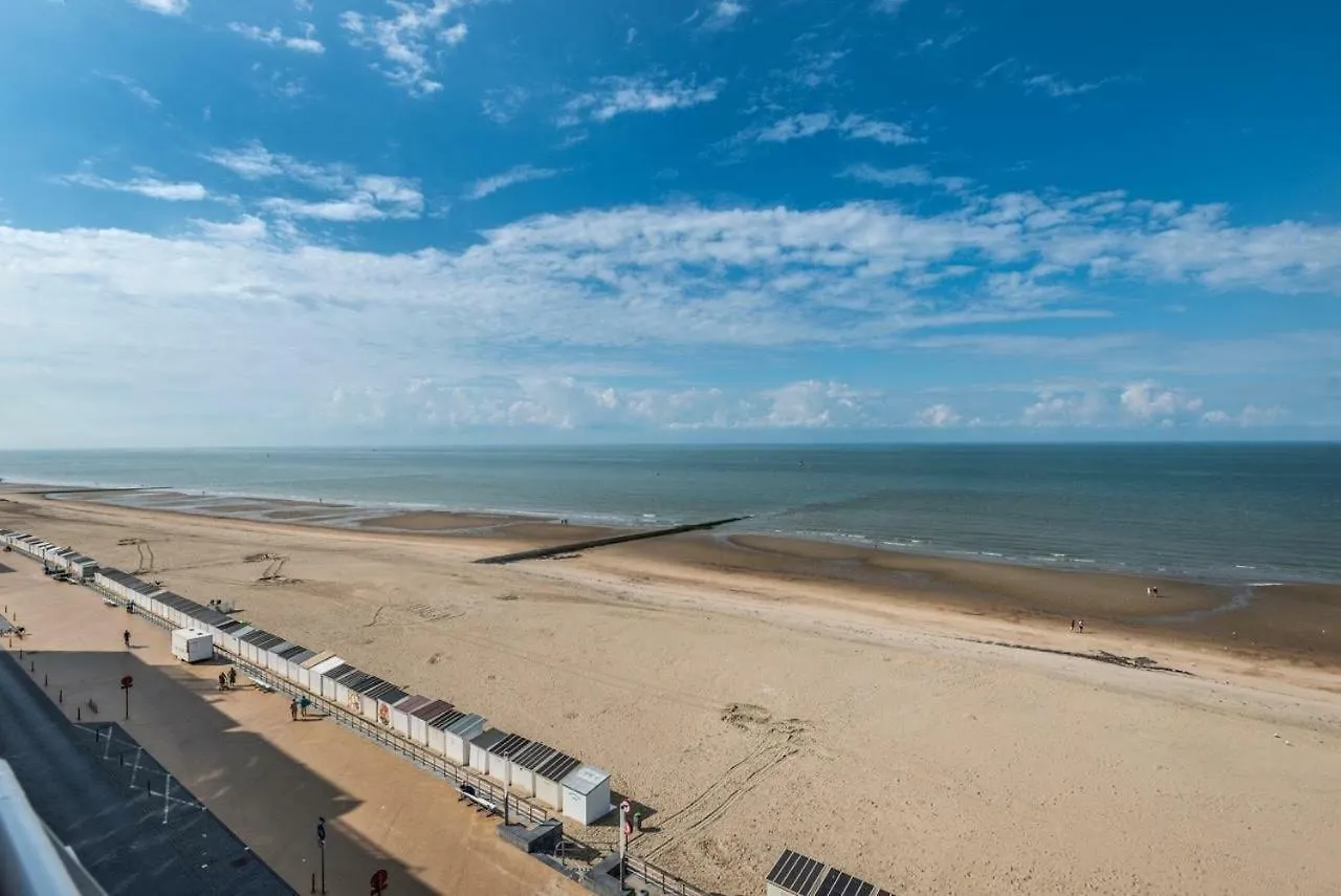 Studio Zwembad Met Frontaal Zeezicht Apartment Ostend